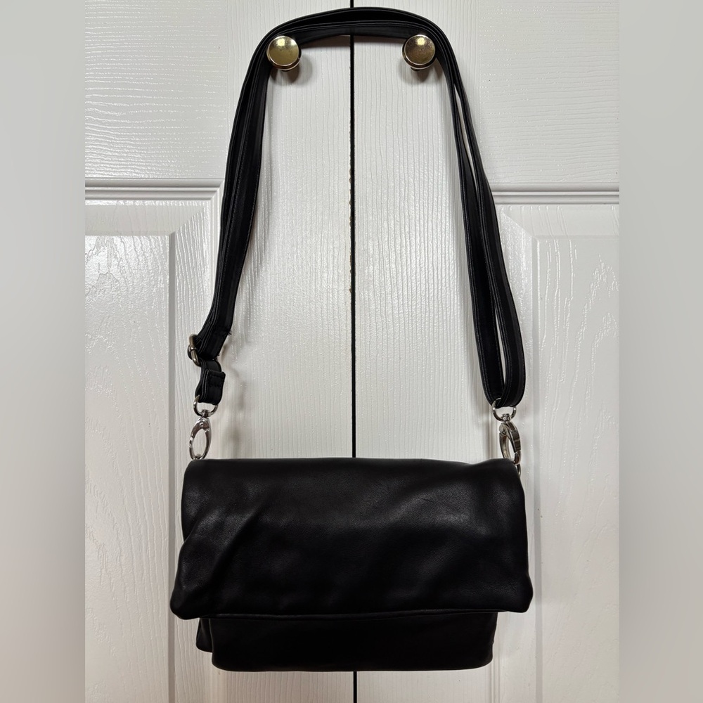 Wilsons Leather Black Crossbody Bag